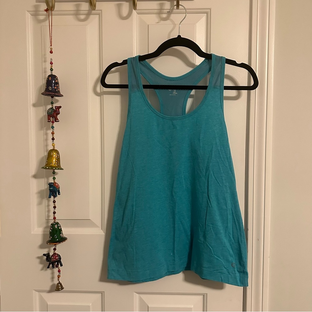 GAP Fit- Racer Back Top